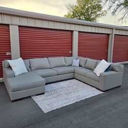 Ashley Furniture Gray 4-pc Sleeper Sectional / Free Delivery