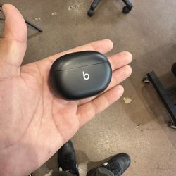 Beats Studio Buds