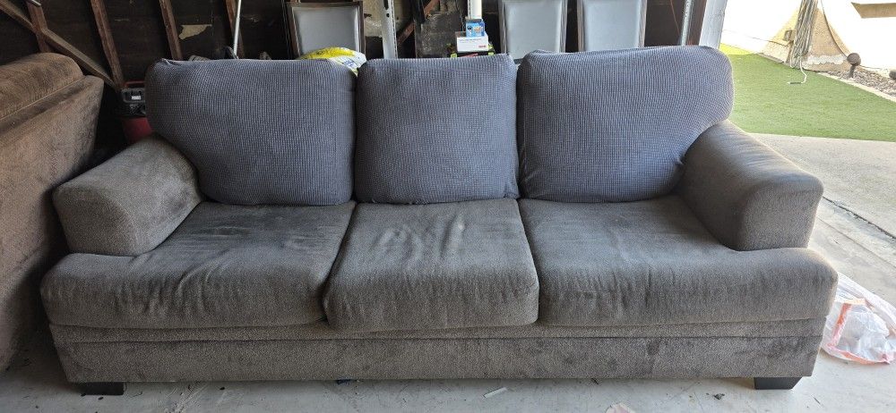 Sleeper Sofa (Queen)