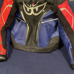 BERIK LEATHER JACKET SIZE 54