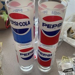  Vintage Pepsi Glass Set