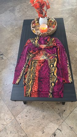 Womens dress Large