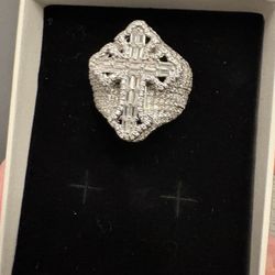 Iced Cross Large Men’s Ring 