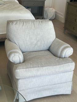 2 chairs & Coffee Table