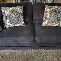 Loveseat 
