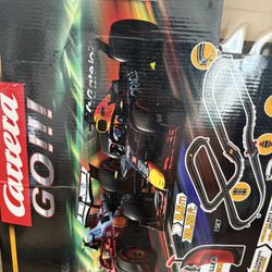 Carter’s Go Electric Toy. Powered By Red Bull Racing 