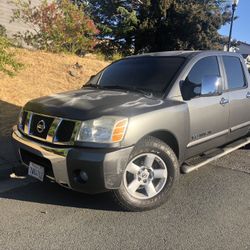 Nissan Titan