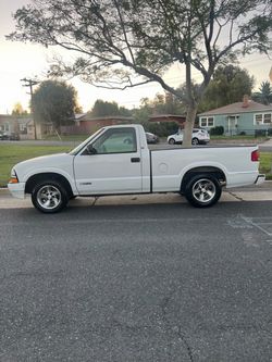 2000 Chevrolet S-10