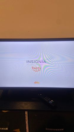 Insignia fire stick tv (24 inch) With remote