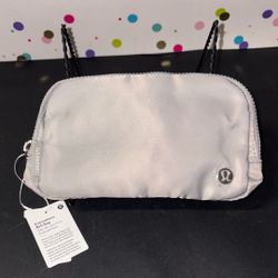 lululemon Everywhere Belt Bag 1L NEW