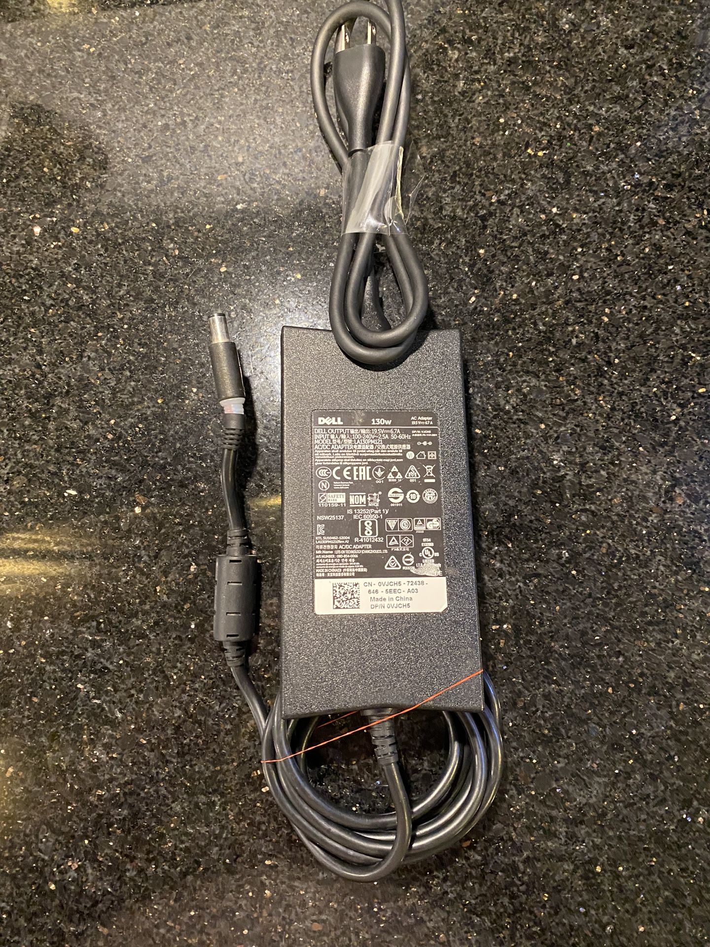 Dell 130W Watt AC DC 19.5V Power Adapter Battery Charger Brick with Cord LA130PM121