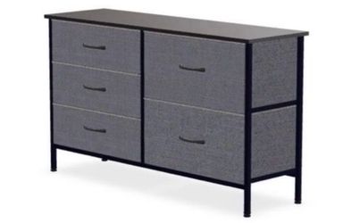 5 Drawer Dresser NEW
