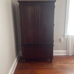 Armoire/Bedroom Storage