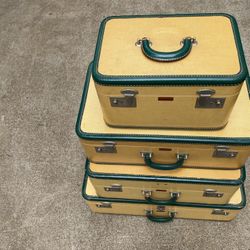 Vintage Luggage Set