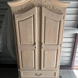 Armoire