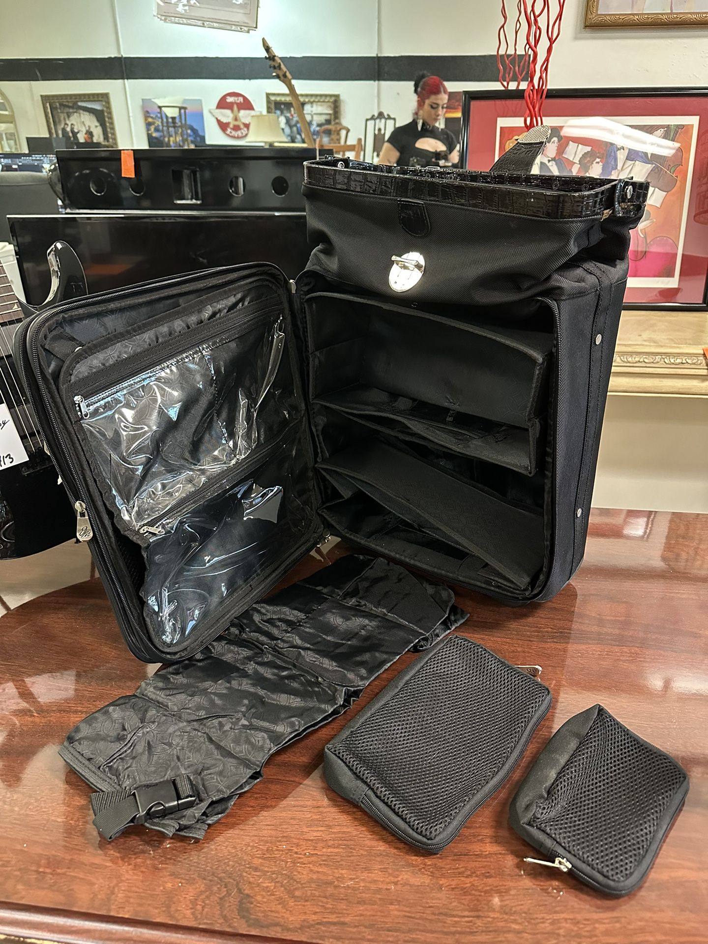 Classy Rolling Bag