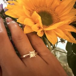 Beautiful Kay Jewelers Diamond Ring with GSI Certificate of Authenticity ✨