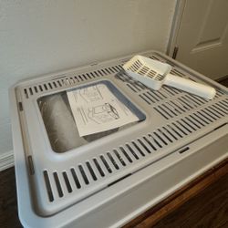 Foldable Enclosed Cat Litter Box – New
