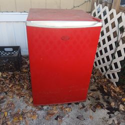 Mini Freezer/fridge