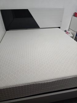 Ashley 12 Inch King Mattress