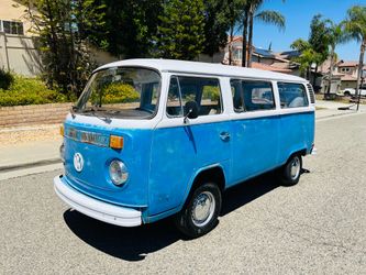 1973 Volkswagen bus 1 owner