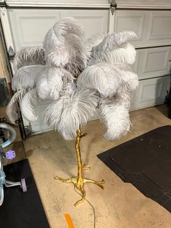 Feather floor lamp 40 inch high