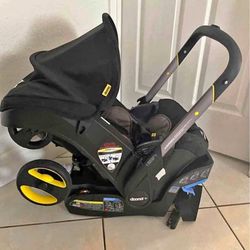 Doona Stroller With Base 