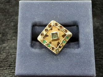 Yellow Gold 18k (.750) 3.1 grams Size 20