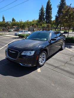 2017 Chrysler 300