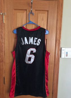 James Jersey Size 50