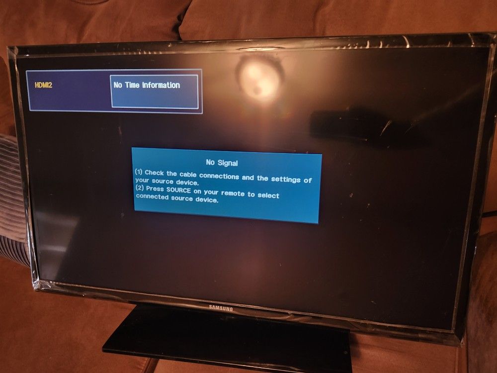 32in Samsung Flat Screen TV. NO Remote Control