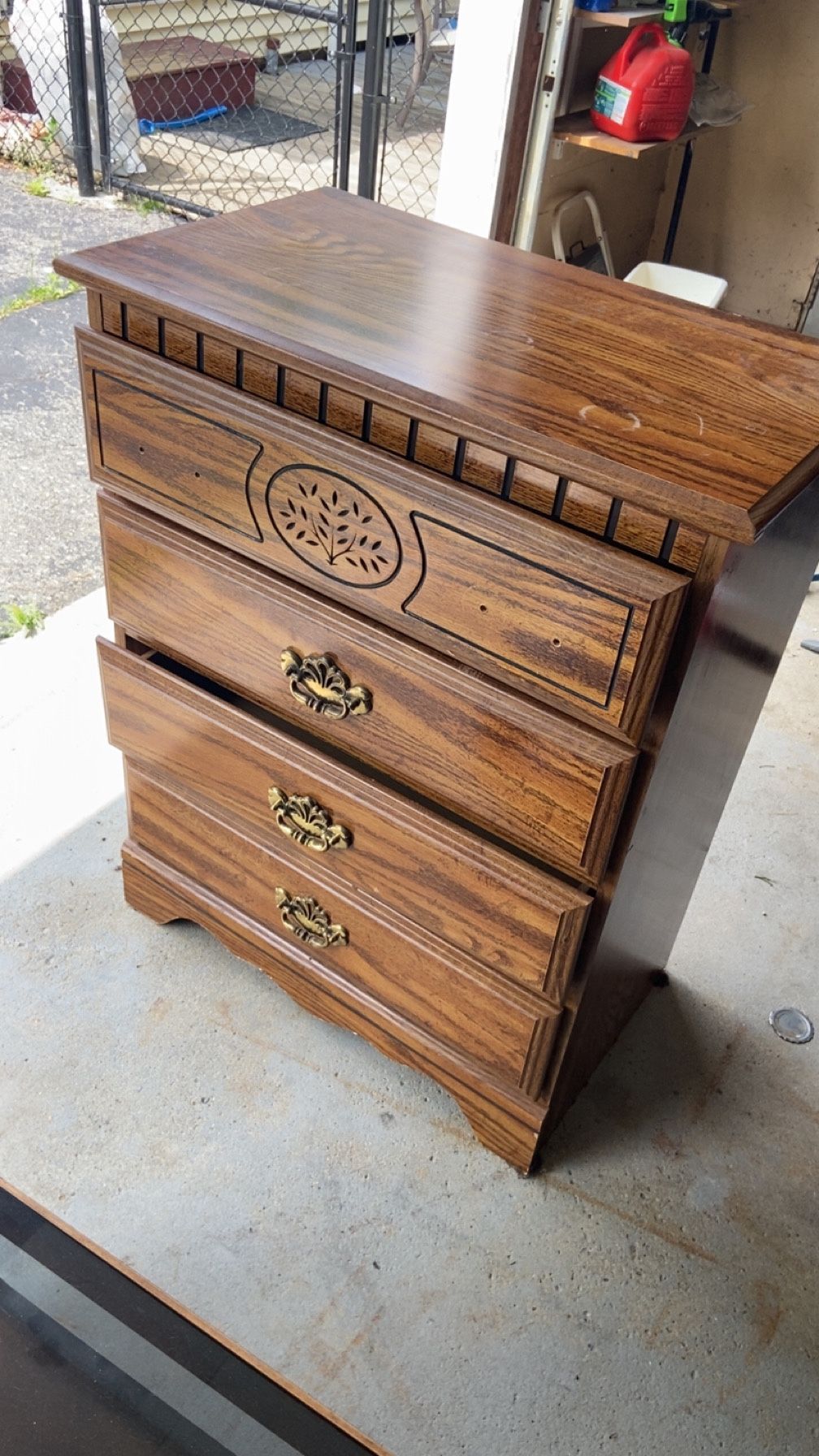 Dresser