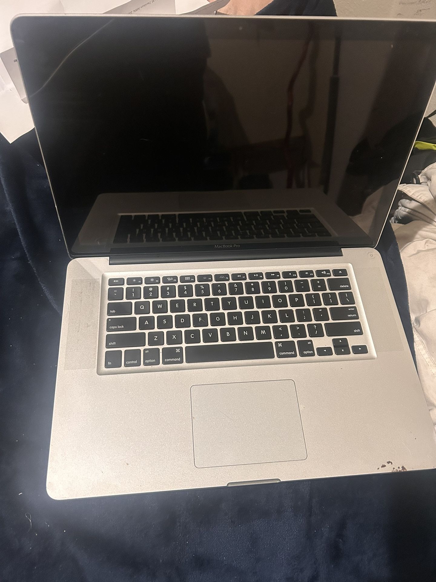 Macbook pro 15” Mid 2012 Unlocked