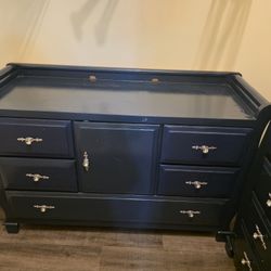 Bedroom Furniture And Pictures