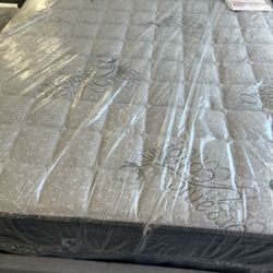 Queen Size Pillow Top  Mattress  Different Sizes Available 