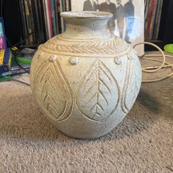 Flower vase/ Decor pot