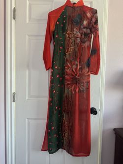 Vietnamese Traditional Dress