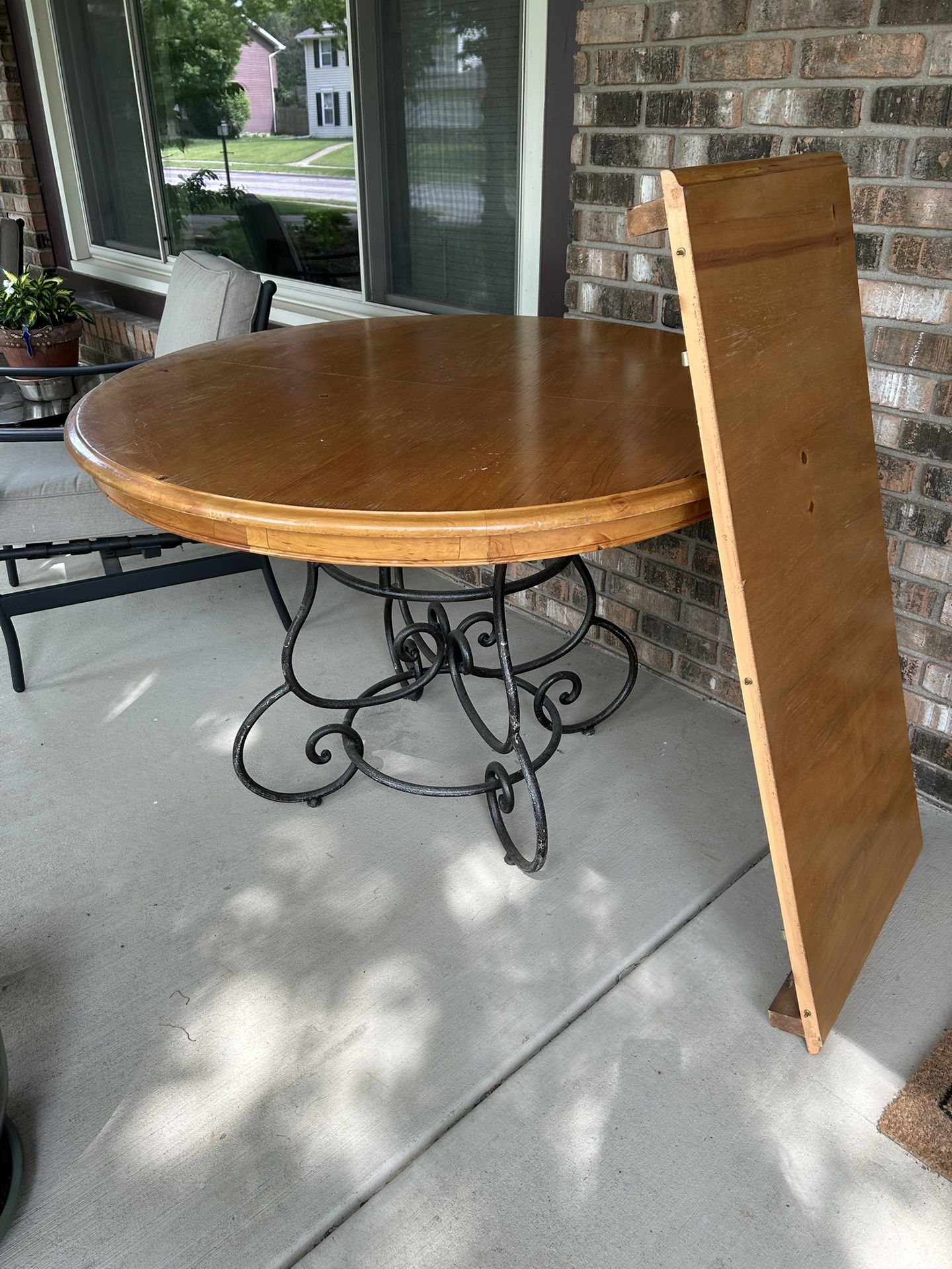 Free Table