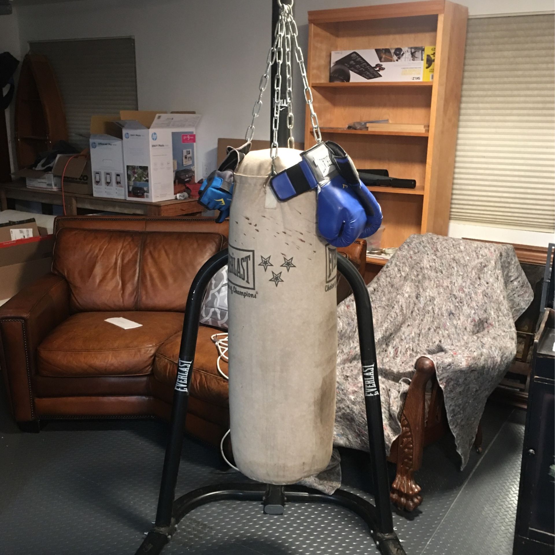 Heavy Bag for Sale in Stanwood, WA OfferUp