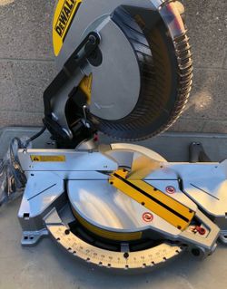 DEWALT DWS715 15AMP 12" COMPOUND SINGLE BEVEL MITER SAW new