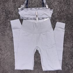 xs vs pink workout set