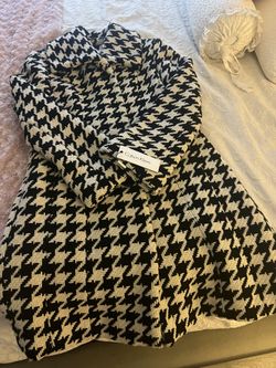 Woman’s Coat Calvin Klein  Size 2