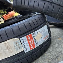 Kumho Tires 275/40/18
