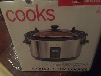 Brand new 5-quart slow cooker