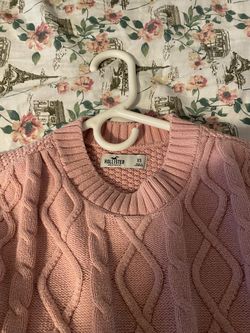 Hollister Pink Cable Knit Sweater XS