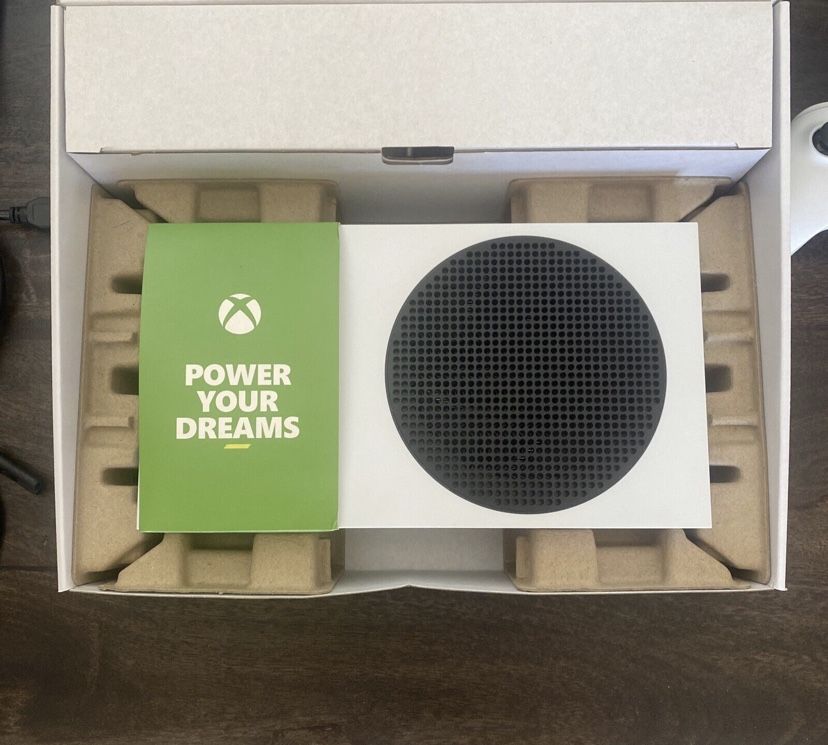 Madden 22 For Xbox Series X for Sale in Carson, CA - OfferUp