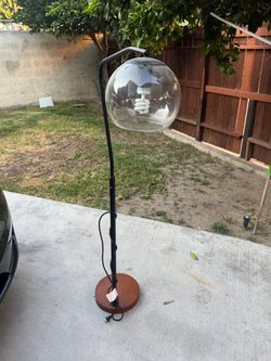 Floor lamp