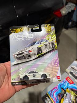 R32 premium hot wheels