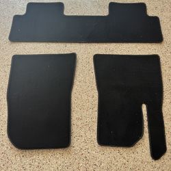 TESLA FLOOR MATS FOR MODEL 3