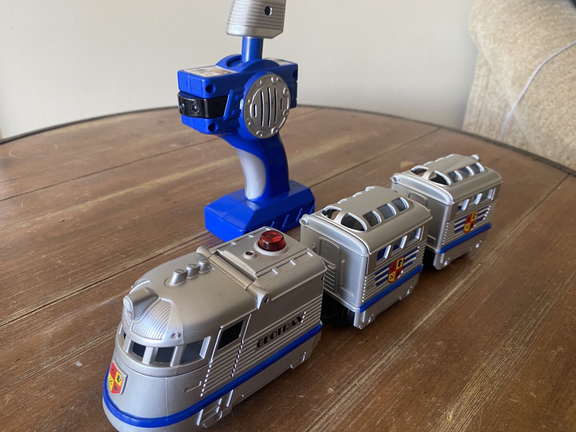 GeoTrax The Most Admired Team Knight Sir John & Silver Bullet RC Train